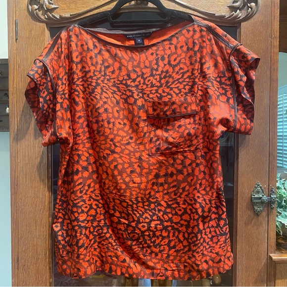 Marc by Marc Jacobs Silk Animal Print Top - Picture 2 of 11